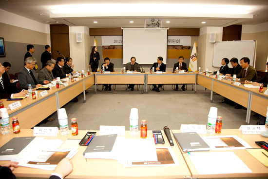 2012年度第３次諮問委員会を開催