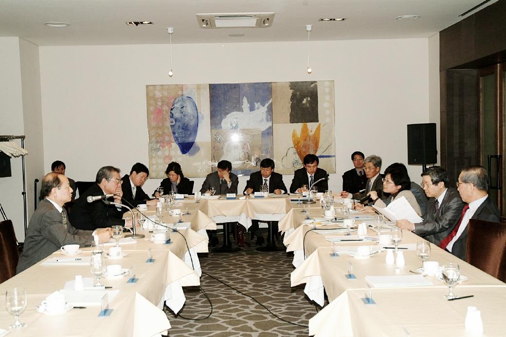 2007年度 東北亜歴史財団第1次理事会(2007.2.9)
