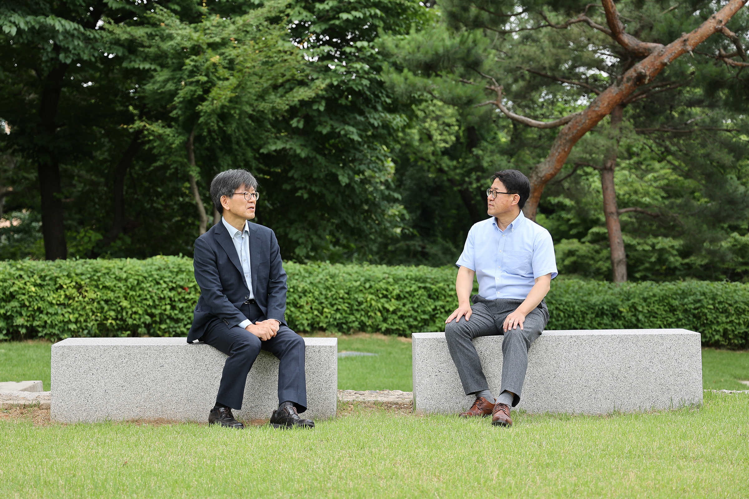 Park Myung-rim, Professor of the Graduate School of Area Studies at Yonsei University